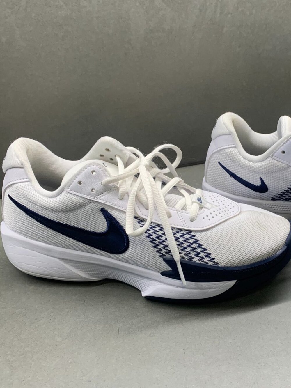 Nike G.T. Cut Academy Basketball Shoes White Navy Men's Size 8 FV1298-104